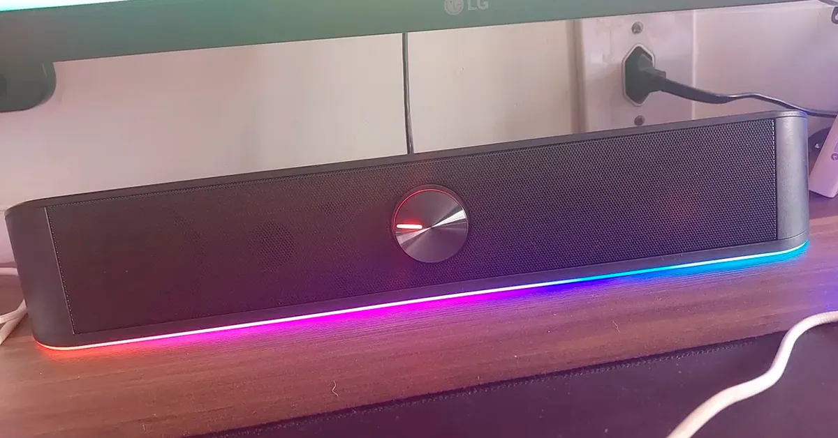 Review completo: como a soundbar Redragon se sai no uso diário com PC e PS5