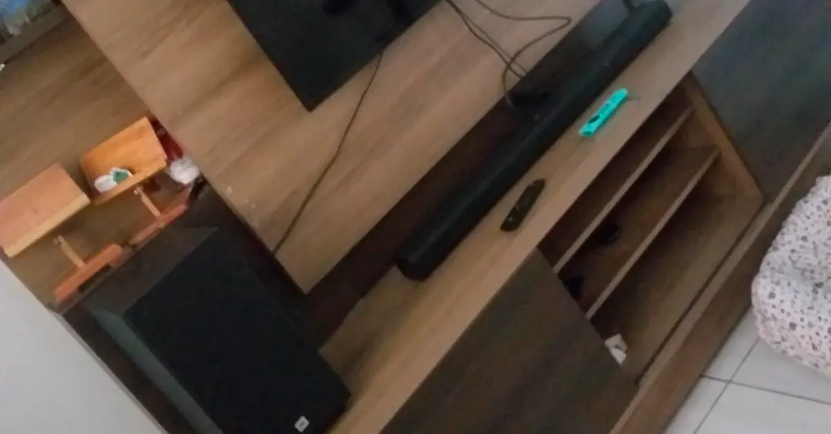 Soundbar JBL SB580 é boa? Teste detalhado para quem quer som potente